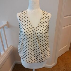 Sleeveless top. Small petite.